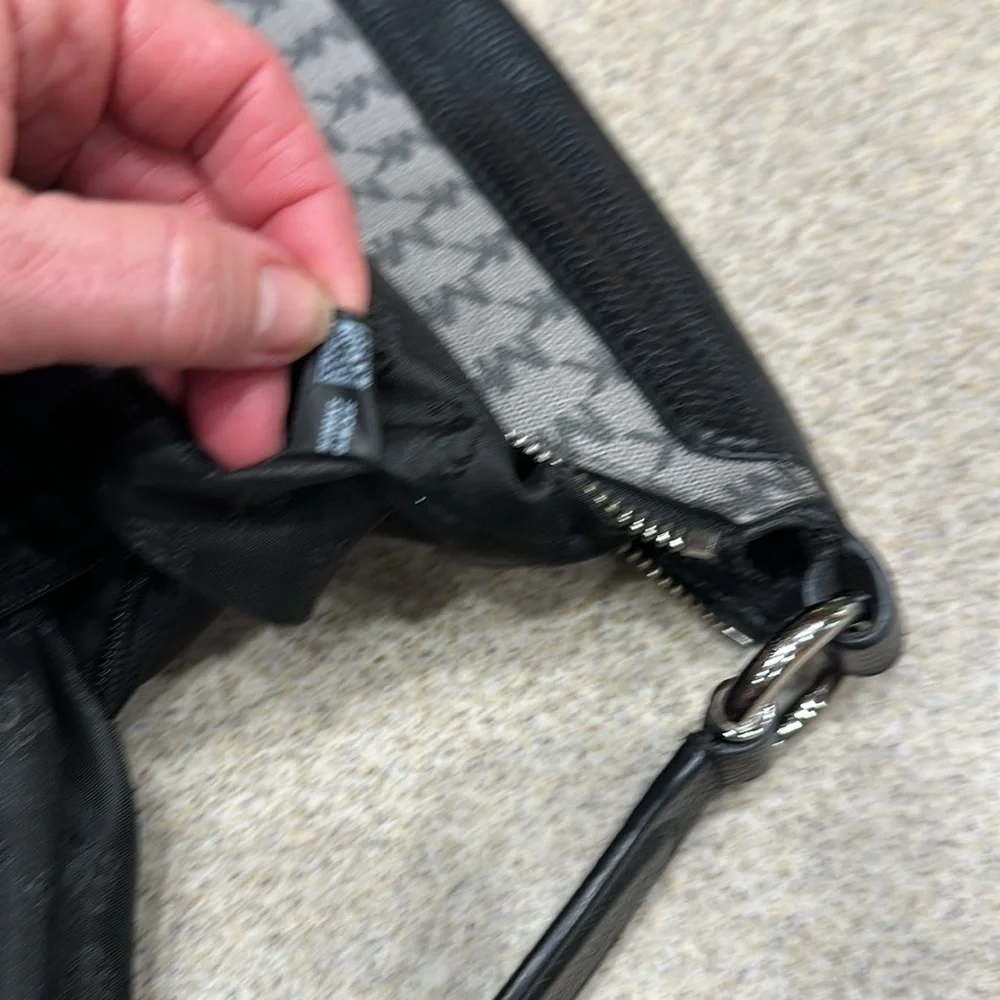 MK Studio Lydia Hobo